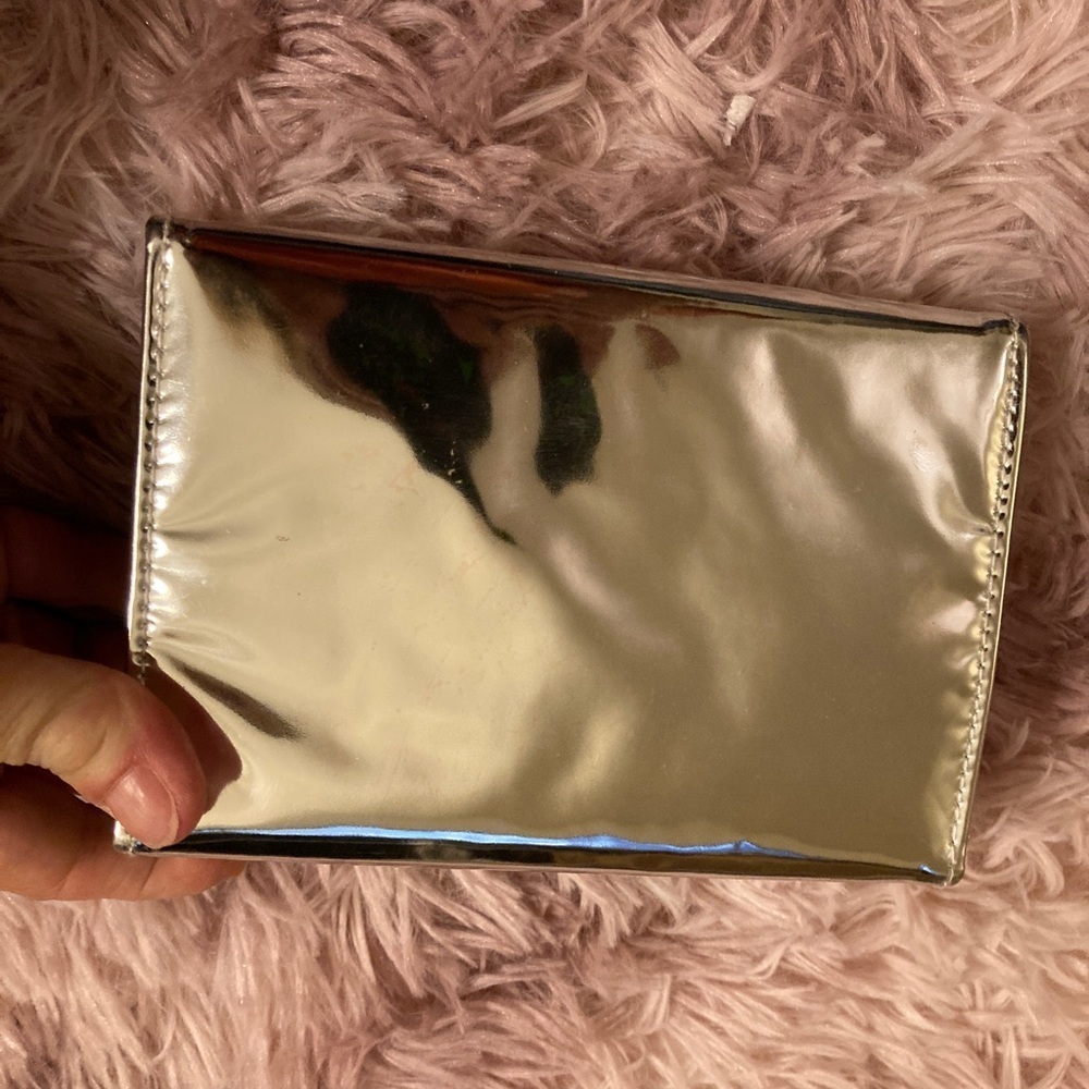 Marc Jacobs Small Silver Leather Case - Picture 3 of 7